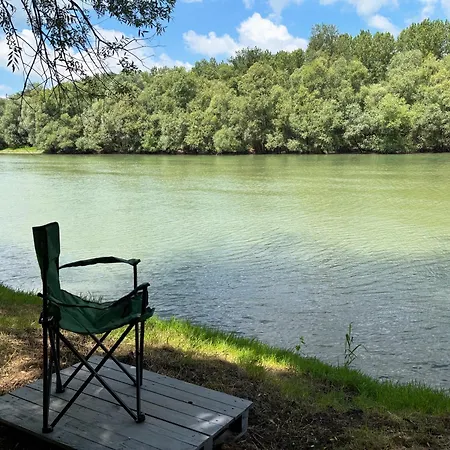 Kuca Na Obali Save Obrenovac (Belgrade)