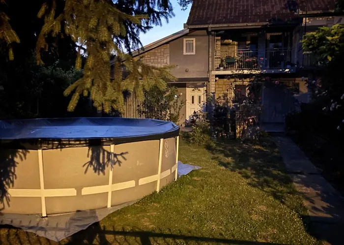 Kuca Na Obali Save * Obrenovac (Belgrade)