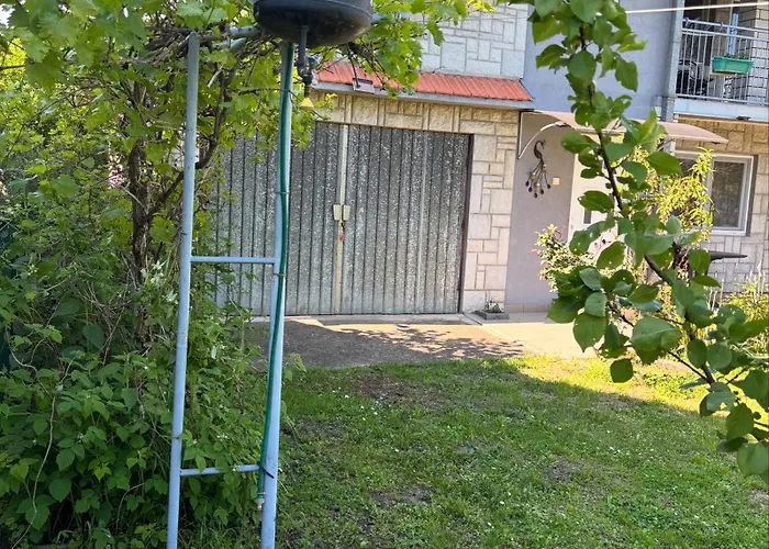 Kuca Na Obali Save 公寓 *