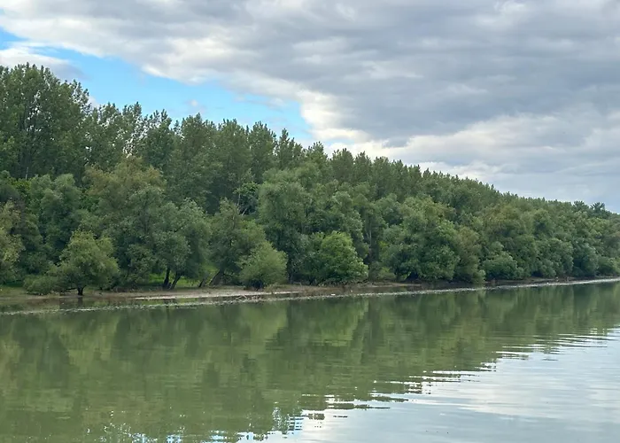 公寓 Kuca Na Obali Save *