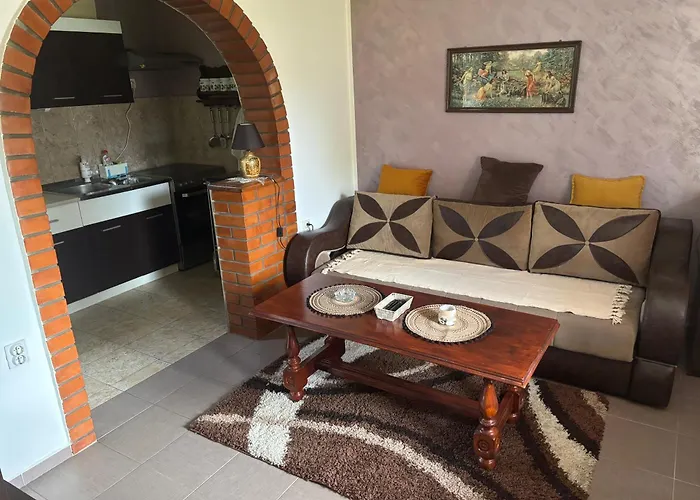 Kuca Na Obali Save 公寓 *