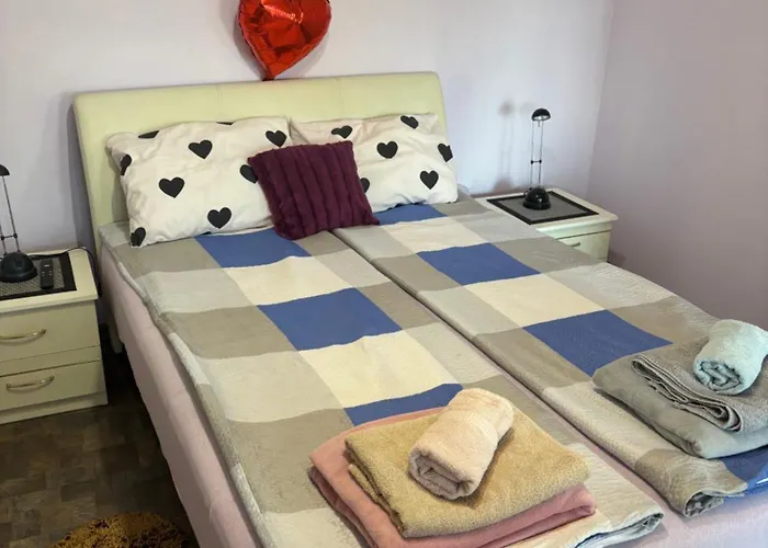 公寓 Kuca Na Obali Save