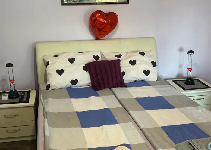 Kuca Na Obali Save *