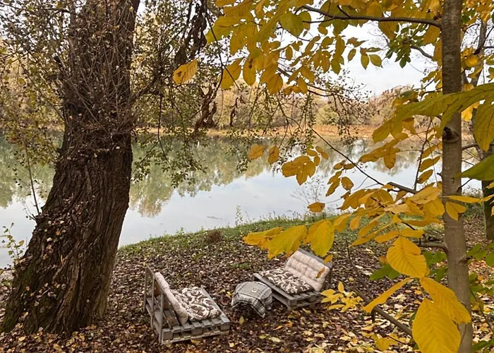 Kuca Na Obali Save 公寓 *